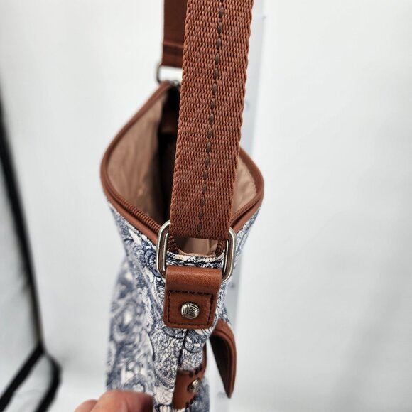 Sakroots Artist Circle Crossbody Bag Floral Print 11x10 Shoulder Purse NWOT - Picture 8 of 12